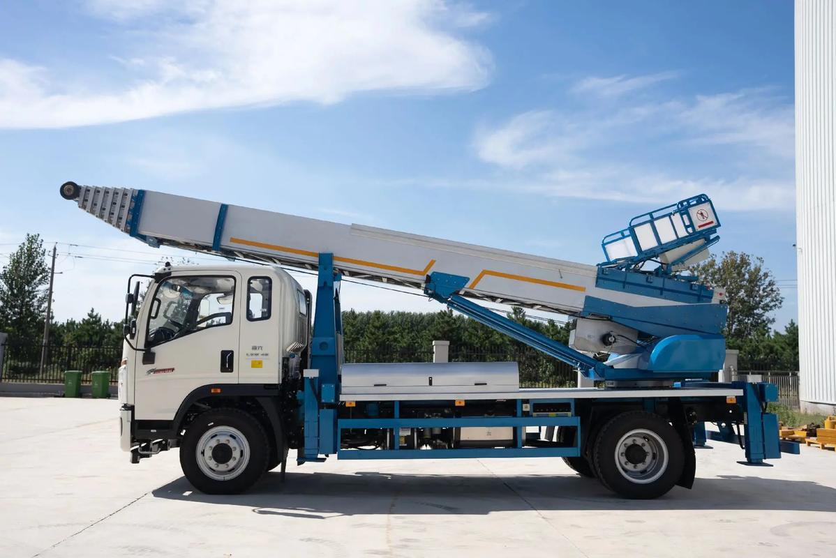 分宜县云梯上料车租赁费用